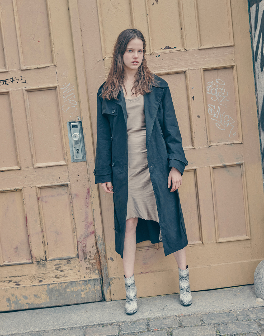 instant trench